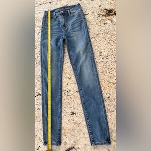 American Eagle Highest Rise Jegging